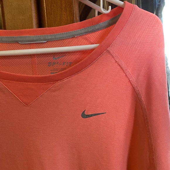 Nike Dri-Fit Women's Coral Long Sleeve Athletic Top - Picture 3 of 12